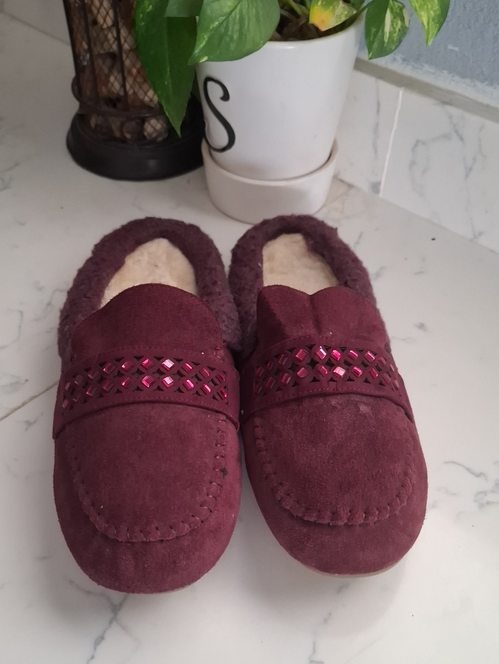 Bearpaw Cozy Women's Burgundy Suede Slip-On Mules